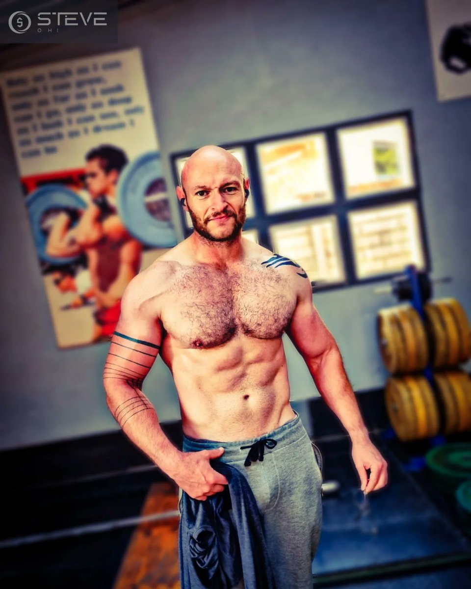 AbortAbort_'s tweet image. "Strength doesn't come from what you can do. It comes from overcoming the things you once thought you couldn't." - Rikki Rogers.
#gym #gymmotivation #hardworkpaysoffs