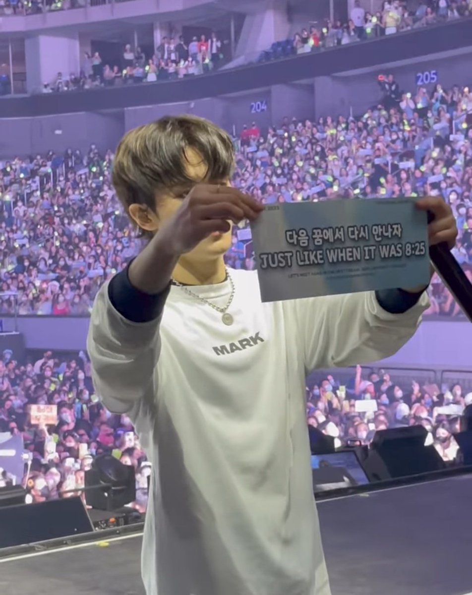 NCT20RESONANCE's tweet photo. naiiyak ako 8:25 nga 😭 when HAECHAN sang “사랑하는 Manila 우리 다시 만나자” during Walk You Home 🥺 (dear Manila, let's meet again) 💚💙

#THEDREAMSHOW2_in_Manila https://t.co/UrPk2LxaCX