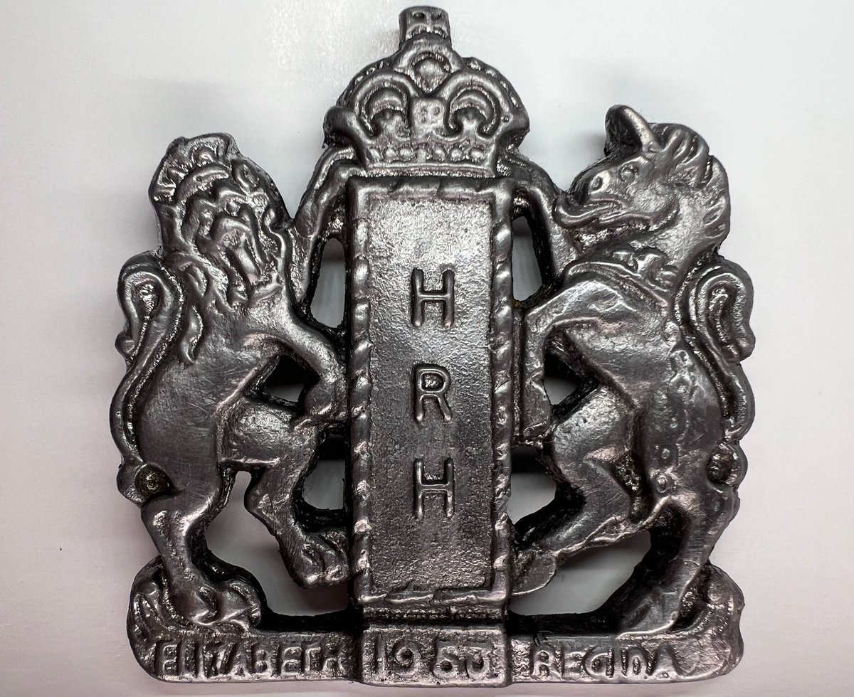 A lead motif to honour the late Queen and future King 👑 

#leadwork #Coronation