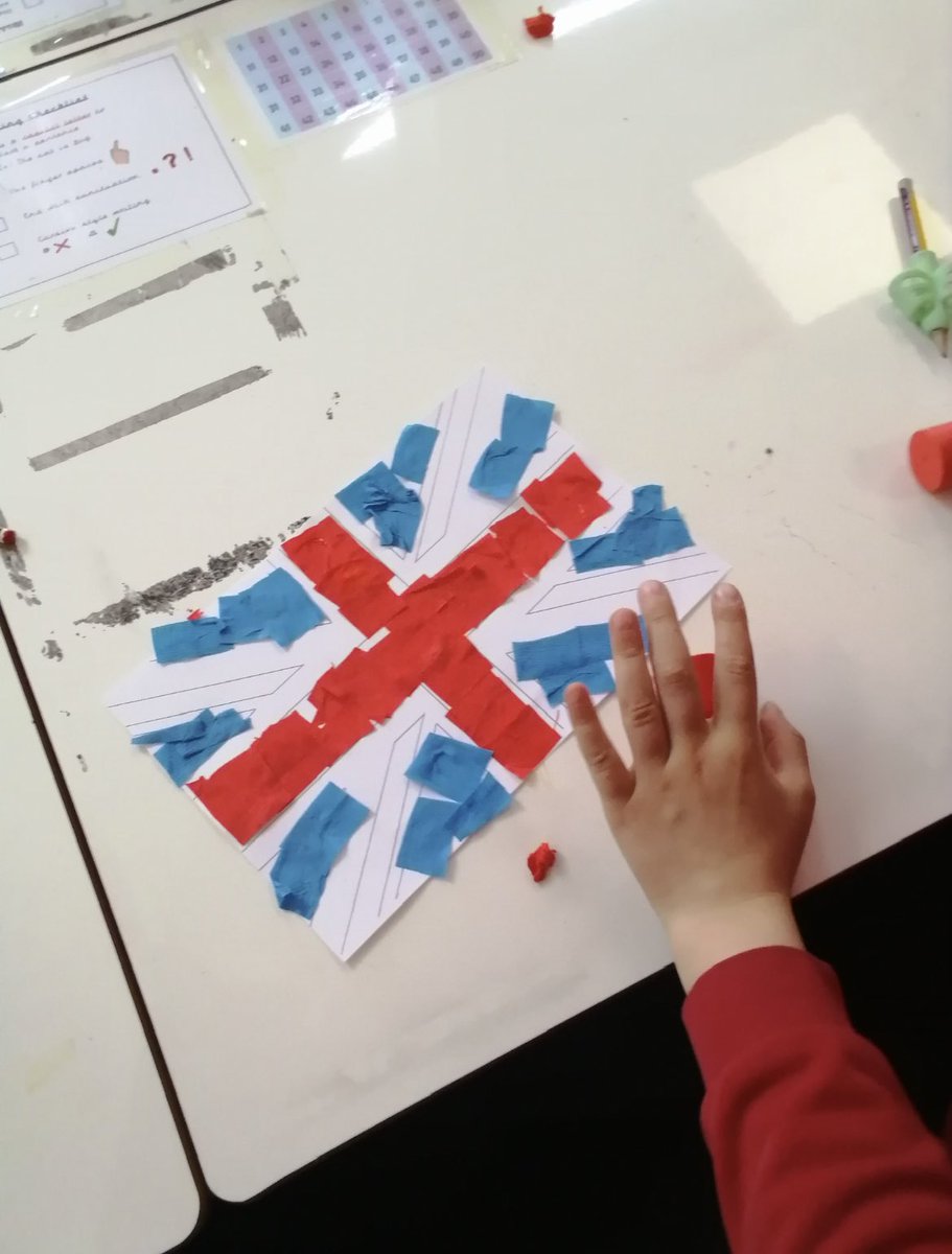 Class3_stmarys's tweet photo. Class 3 have loved their day celebrating the coronation of King Charles III. We wrote our manifestos about ‘If I were King for the day’ and read them to the rest of the class. We then put our art skills to the test by drawing, painting and creating different pictures. https://t.co/8pbyEJcacL