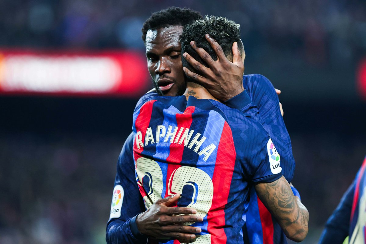 DeadlineDayLive's tweet photo. 🚨 Barcelona will try and sell Franck Kessié, Eric Garcia, Ferran Torres, Marcos Alonso and Raphinha in order to facilitate Leo Messi's return.

(Source: @MundoDeportivo) https://t.co/TEocSIXYiY