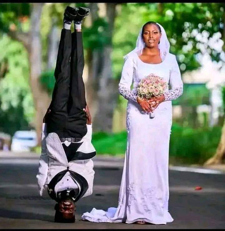 Legend_Sqwai's tweet photo. Her : don't embarrass me on our wedding day.
Me: https://t.co/9YL67IAUrO