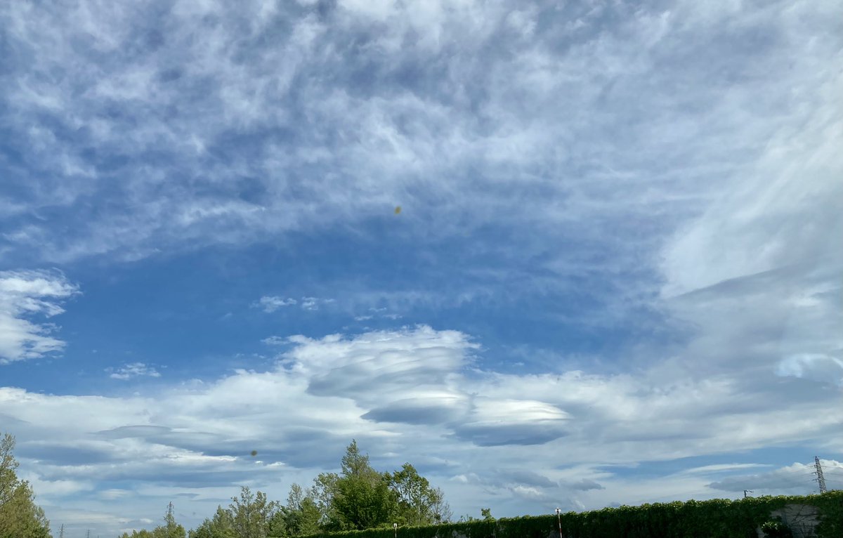 noce_nuts's tweet photo. #空が好き  #空
 #雲が好き  #雲 https://t.co/gt7hXzDUCx