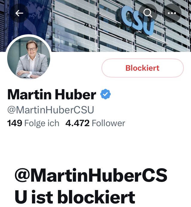 jomee68's tweet photo. @MartinHuberCSU Muss ich jetzt schon einen Generalsekretär @MartinHuberCSU blocken, weil es unerträglich ist soviel Moral, Intelligenz und Aufrichtigkeit zu ertragen? Ja ich glaube ich bleibe doch besser in meiner Blase der Einfältigkeit. https://t.co/NDYHNXbijq