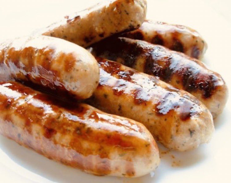 EdgeOfThePark's tweet photo. @UKLabour To celebrate the coronation of King Charles III, Porkingtons have made a delicious limited edition 100% pork sausage called ‘The Royal British Phalange”.
Breakfast on these meaty treats & toast our King. #Porkingtons #Phalange #Coronation #KingCharlesIII #Sausagefingers https://t.co/xGqq8oZzFm