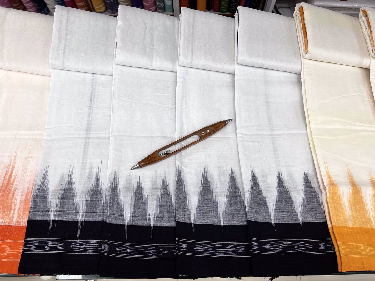 HandloomSaga's tweet photo. Pure cotton temple border #handloom dhoti chaddar #joda set for men. Authentic Odisha Handloom product for men by @HandloomSaga 
To order or for information: Contact us on WhatsApp https://t.co/WSGfcjHcoD https://t.co/DpdfoudncX
