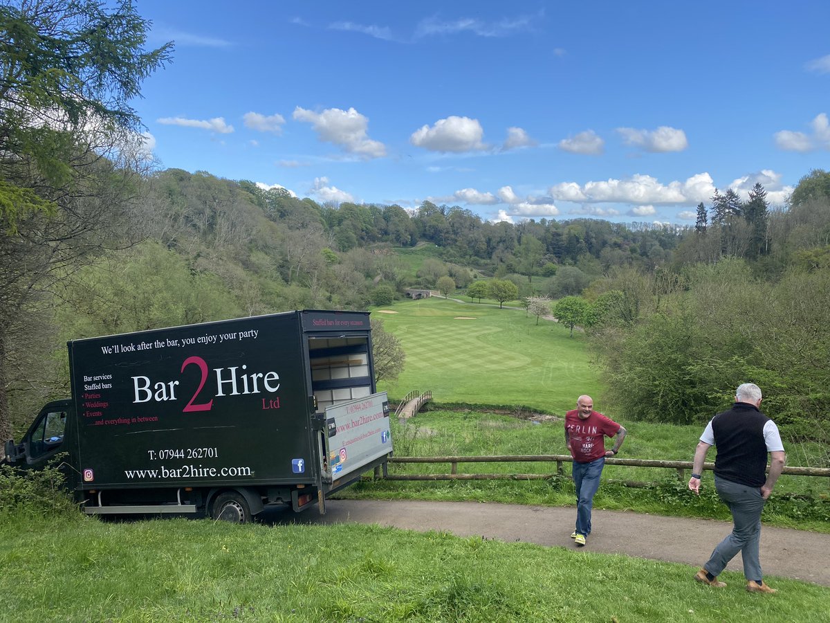 Manorgolfclub's tweet photo. The day that @CumberwellPark came to the rescue! Our on course bar had taken the wrong turn and got into a sticky situation! Top Job @charlierjames 💪👍 https://t.co/P2SuSJlVHM
