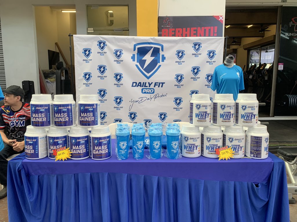 wanie_redzmann's tweet image. Nak beli whey or mass gainer protein boleh rojer2 sis 🤗 #localproduct #protein #malaysia #ownproduct #supportlocal