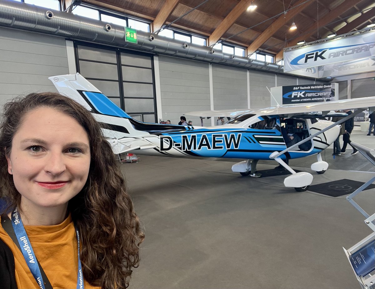 Věděli jste, že Česko je jedním z největších světových producentů ultralehkých letadel? 🛩️ Vyniká i v nejrůznějších leteckých technologiích a inovacích.
Na tradiční letecké výstavě #AEROExpo v německém Fridrichshafenu to bylo  vidět – 🇨🇿 stánky tvořily čtvrtinu vystavovatelů. 1/7