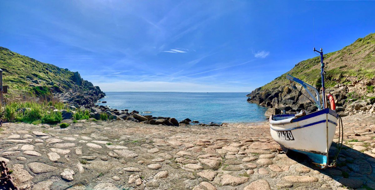 Penberth Cove in #Cornwall. This location was used in nearly every episode of #Poldark Series 5 This beautiful little Cove features on our NEW detailed beach guide for #Cornwall. Click the following link to view… freemapsofcornwall.co.uk/our-directory/…