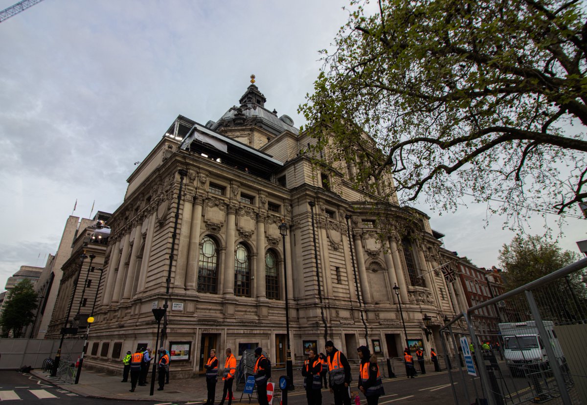 MCHW's tweet photo. It's #Coronation Day! 70 yrs ago no media organisation was allowed on our roof - today we expect a global audience of billions to watch as media organisations from around the world broadcast from our roof... https://t.co/4pNZ2dsIg5