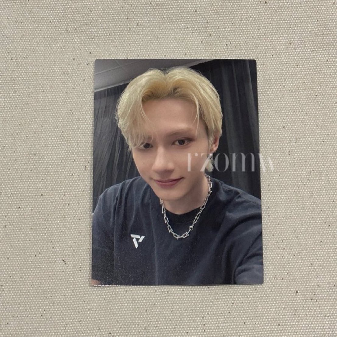 rzomw's tweet photo. WTS LFB
FORTUNE BOX
JUN
THB 450
✅free shipping in Thailand
#ตลาดนัดสวนแครอท จุน 준 https://t.co/T1pPJVIsRY