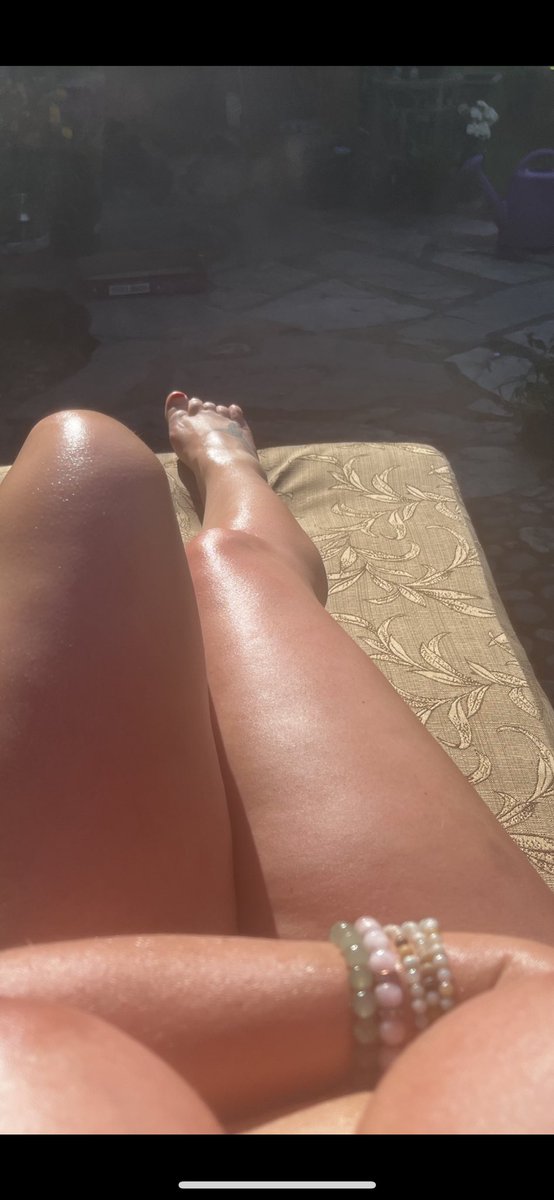 JorjamdD's tweet photo. Sun’s finally out! https://t.co/Qez59rsVJf