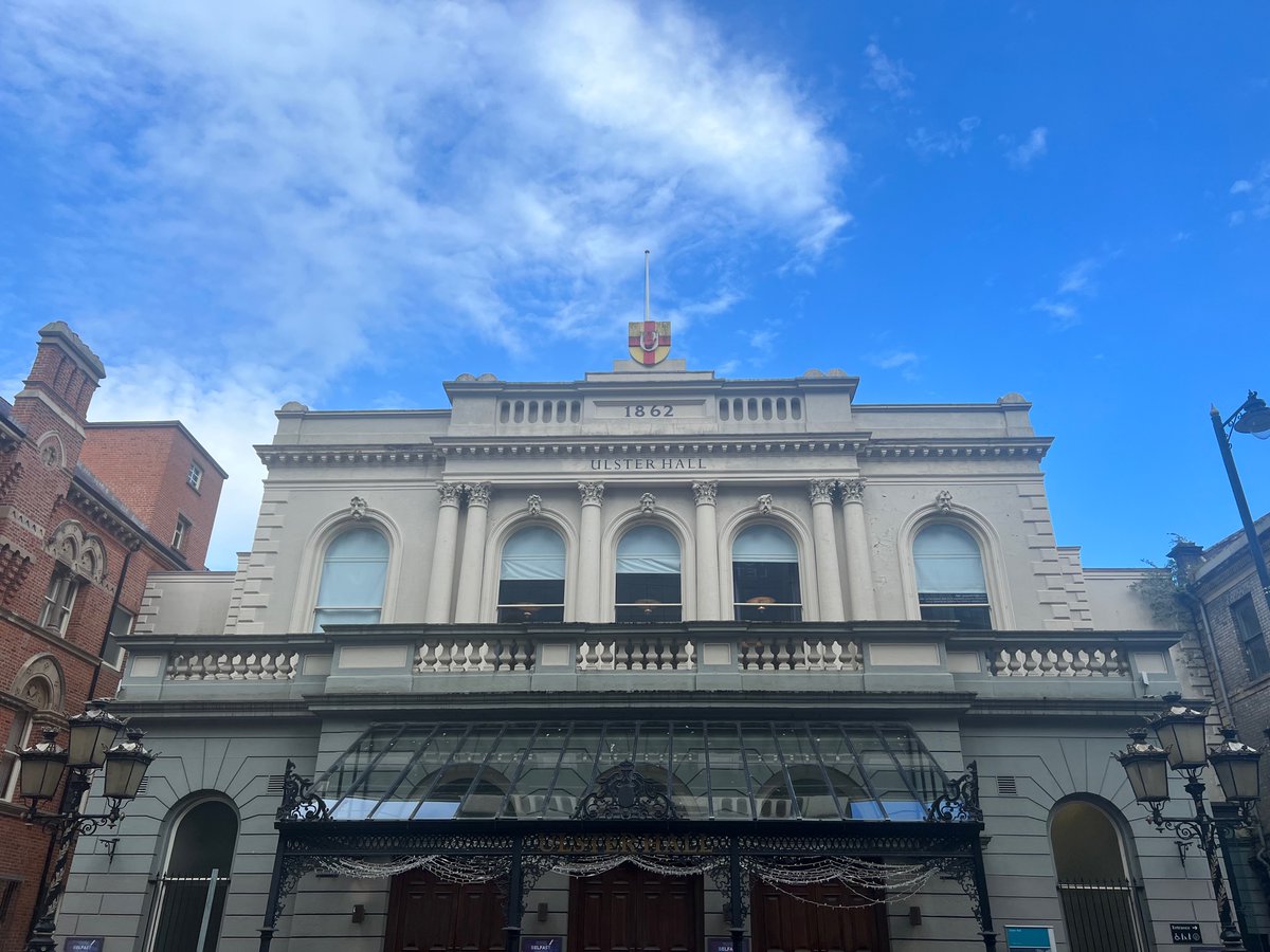 What a treat last night @UlsterHall with @divinecomedyhq @neilhannon #davidbrophy and the truly wonderful @UlsterOrchestra and @ulsterconsort #worldpremiere #AsTheSunBrightensTheShadowsDeepen in #DwellersAllInTimeAndSpace #brilliant #soverytalented #PraiseMySoul