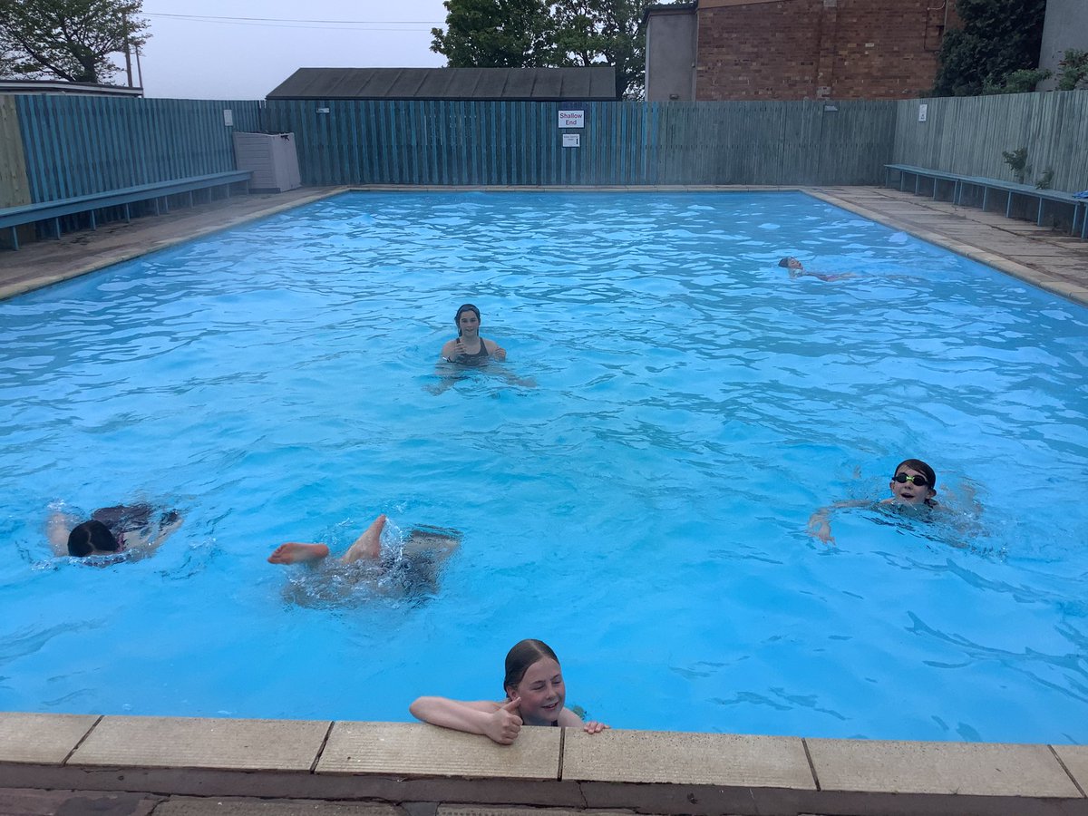 Our activities on Friday evening included swimming for form 2s and archery for form 4 in our sports hall, delivered by the fantastic instructors at Dunbar Archery Club. 
#BeActive
#BeChallenged