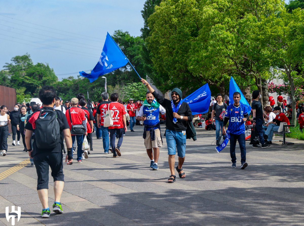 fans_of_alhilal's tweet photo. 🔝من كل ديرة حضرنا 💙

#أوراوا_الهلال https://t.co/NPKkcotV1g