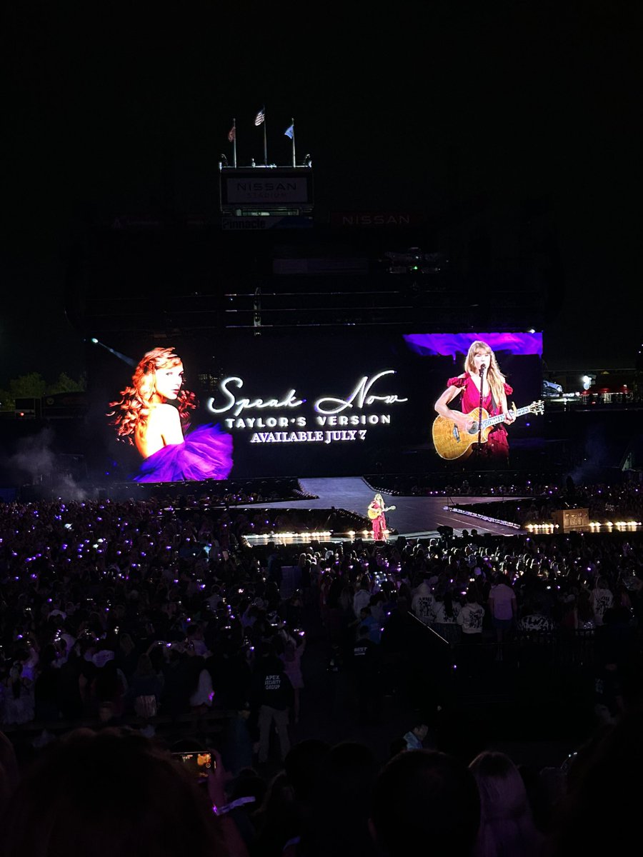 RobinLYeh's tweet photo. This woman knows how to do a homecoming show 😭💜 #SpeakNowTaylorsVersion https://t.co/9Z8s2e05i3
