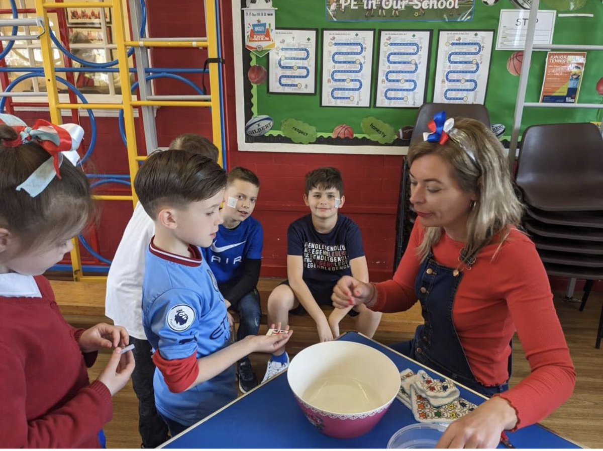 Far Forest Lea Memorial CE Primary School (@farforestlea) on Twitter photo 🇬🇧🇬🇧🇬🇧👑 Happy Coronation Day from everyone <a href="/farforestlea/">Far Forest Lea Memorial CE Primary School</a> 🇬🇧🇬🇧🇬🇧👑 🇬🇧🇬🇧🇬🇧👑 Happy Coronation Day from everyone <a href="/farforestlea/">Far Forest Lea Memorial CE Primary School</a> 🇬🇧🇬🇧🇬🇧👑
