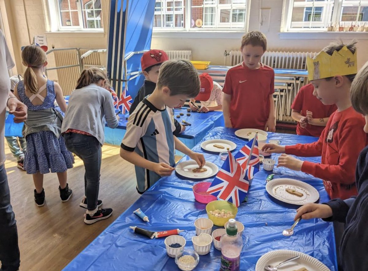 Far Forest Lea Memorial CE Primary School (@farforestlea) on Twitter photo 🇬🇧👑🇬🇧👑 Thank you to our families for supporting our children enjoy the build up to Coronation Day <a href="/farforestlea/">Far Forest Lea Memorial CE Primary School</a> <a href="/SevernAcademies/">Severn Academies Educational Trust (SAET)</a> 🇬🇧👑🇬🇧👑 🇬🇧👑🇬🇧👑 Thank you to our families for supporting our children enjoy the build up to Coronation Day <a href="/farforestlea/">Far Forest Lea Memorial CE Primary School</a> <a href="/SevernAcademies/">Severn Academies Educational Trust (SAET)</a> 🇬🇧👑🇬🇧👑