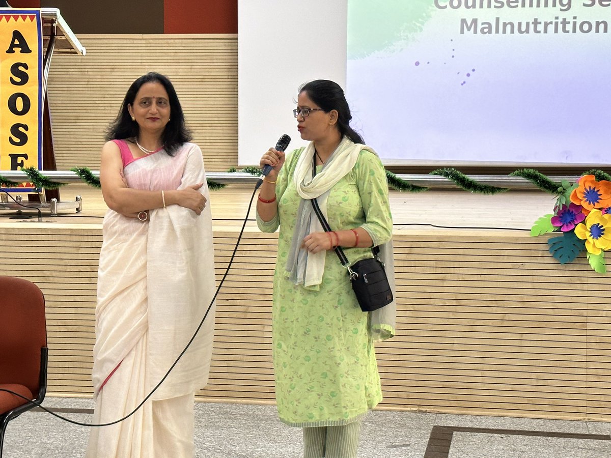 cmshrisector22's tweet photo. ‘Parents as leaders’ 👩👦👦
An impromptu segment initiated by our HOS @DrRitukumari4 ma’am in mega camp to encourage parents to come forward and share innovative n healthy recipes for #minisnack break for children 👦 👧🥗🥙🍌🍊
@Dir_Education
@gupta_iitdelhi
@dilli_shiksha https://t.co/xog8QJJcUW
