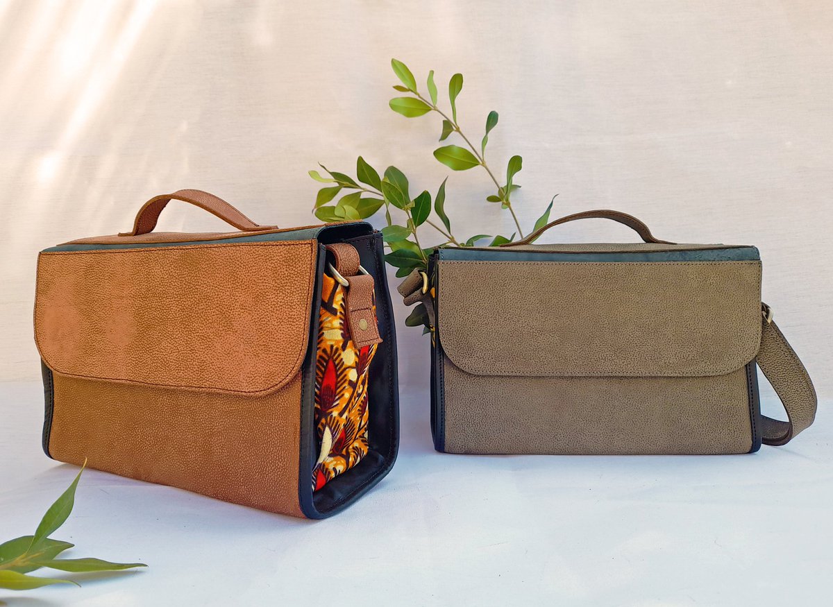 HaregDesigns's tweet photo. The Danan clutch is a sophisticated design and an effortless every day bag.

#madeinethiopia 
#leathercraft https://t.co/93ao8pYYLl