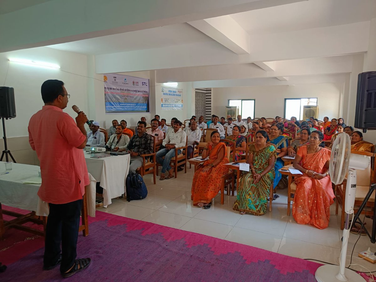MVSTForg's tweet photo. Gram Panchayat Gandheli and Tisgaon presented their intensive #afforestation work. 5/6
#Waterconservation #CSR #sdgs #climatechange #Sustainability #MVSTF https://t.co/w8kx2pibWR