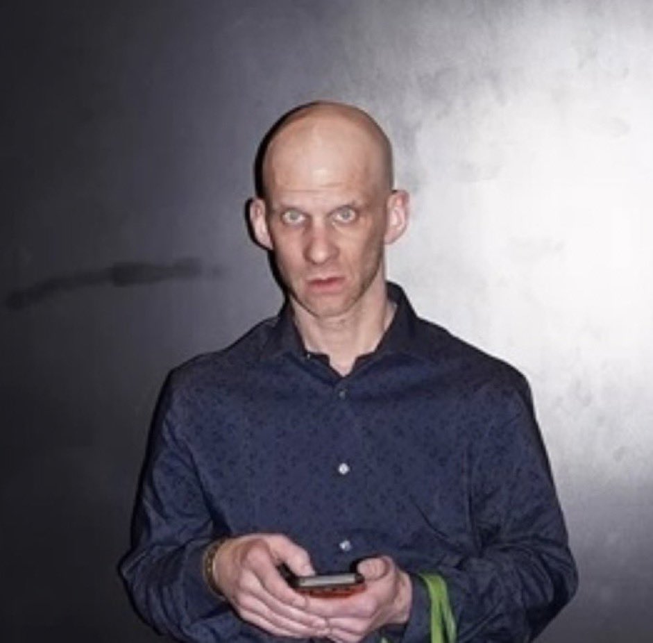 erm_slimeman's tweet photo. @vonbitty @JustinWhang He scares me https://t.co/o0n6QJVanC