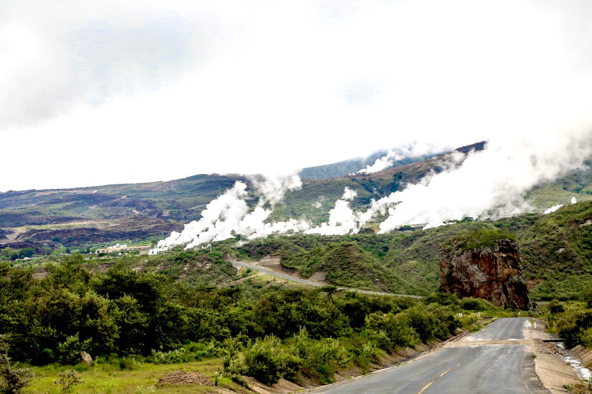 AleckyJames's tweet photo. Today, the German Government is @KenGenKenya #HomeOfGeothermal to launch the uprating of the iconic 300 MW Geo project. The uprating will increase the two power plants capacity to 340MW. Moving Kenya close to the #GigawattClub #GermanyInOlkaria #GreenEnergyKE https://t.co/KswgmGCOfJ