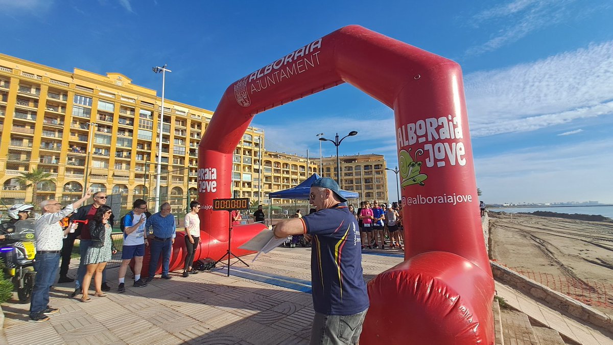 ayto_alboraya's tweet photo. 🏁 Ja està en marxa la 7k Port Saplaya @RotaryES 🏃‍♂️🏃‍♀️ https://t.co/QU9DYnpRH7