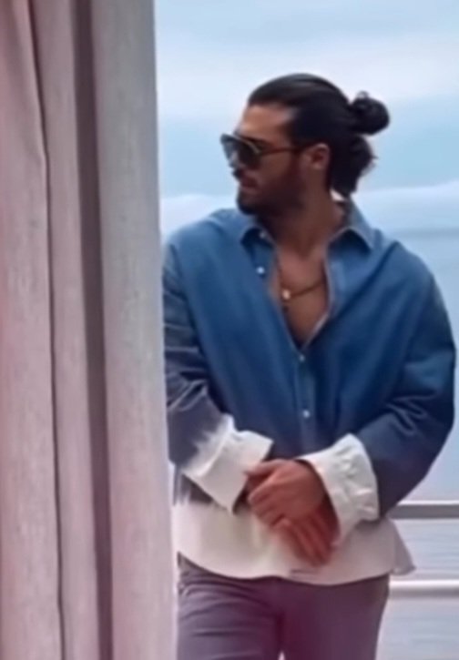 maribelbh55's tweet photo. @CYworldteam Buenos días TEAM 😘 
Feliz día lleno de amor para todas 😍
A por el sábado!!!☕️🌼🤩
#CanYaman   ❤️🙏 https://t.co/o3DwZJA5zj