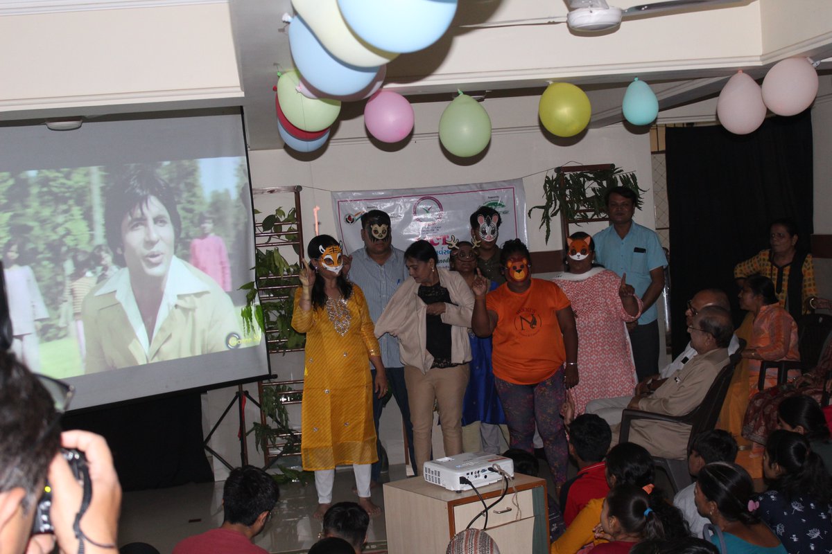 HFRI_Nitinshah's tweet photo. Dr. Nitin Sumant Shah Chairman Of Heart foundation and Research Institute sponsored a Popcorn party for mentally disabled children of JJCt.
#diffrentlyabledchild #manodivyang #manodivyangchildren #heartfoundation #philanthropy #socialwork #disabilityinclusion #ngo #HFri https://t.co/T3FkFHep0R