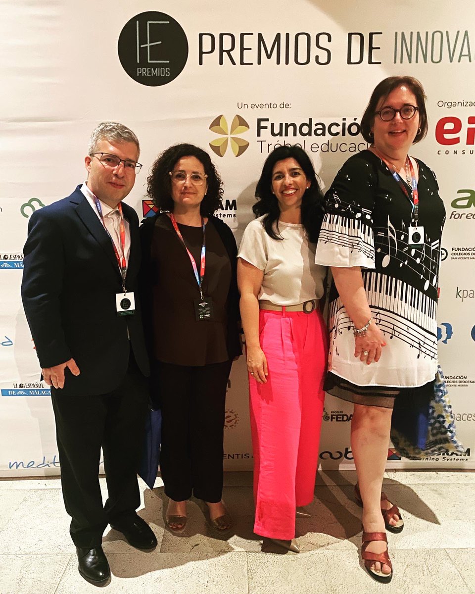 escolasplai's tweet photo. Gran experiencia disfrutar en persona de @Magic_MOR y @mfreireubeda en la gala @PremiosIE #PremiosIE23 Ponente y presentador excepcionales #crpnoubarris #consorciedubcn ¡Os esperamos en Barcelona! https://t.co/R7pZWwko70