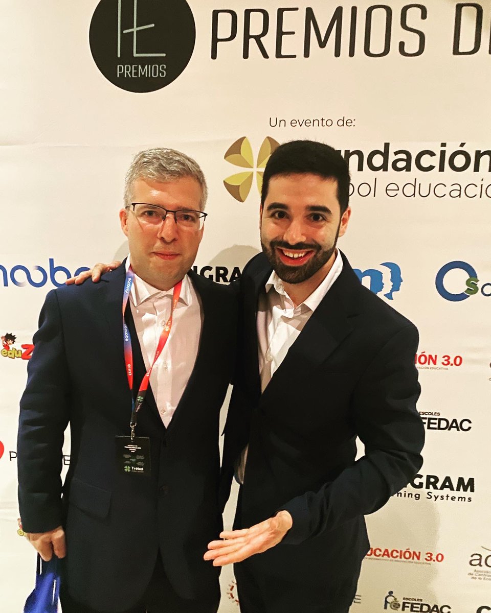 escolasplai's tweet photo. Gran experiencia disfrutar en persona de @Magic_MOR y @mfreireubeda en la gala @PremiosIE #PremiosIE23 Ponente y presentador excepcionales #crpnoubarris #consorciedubcn ¡Os esperamos en Barcelona! https://t.co/R7pZWwko70