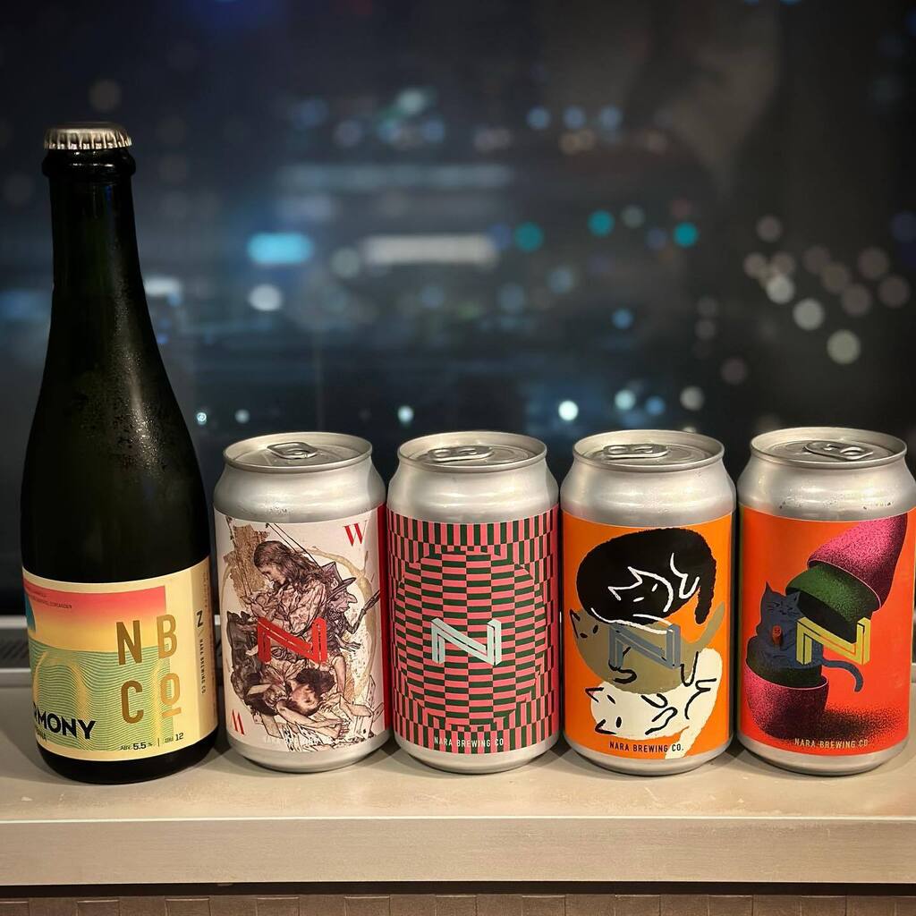 sakefuture's tweet photo. GW前半は今年も出張。
ホテルの部屋にビールとカレーを持ち込み、
土岐麻子の配信ライブ🎙️ゲストは堀込泰行🦒
二人で歌うエイリアンズとランデブーin'58最高でした。
#奈良醸造 #クラフトビール
#ニルワナム #カレー
#土岐麻子 #配信ライブ
#福太郎カレー日記 https://t.co/7ejwv5I1ta https://t.co/QQ3koMXgVK