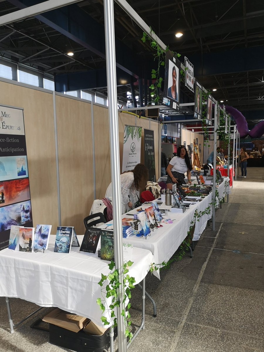 C'est parti pour le Hero Festival à #Grenoble avec les copain.es de <a href="/LibrairieJP/">Librairie Jeunes Pousses 🌱</a> !!