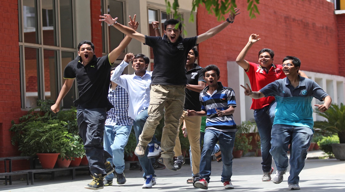 ieeducation_job's tweet photo. As many as 6,52,000 students appeared for their #APSSCResults2023 exams of which 6,09,881 have passed their exams. #APSSCRESULT
https://t.co/JsB21ci0Wd https://t.co/NrE8DvtcvE