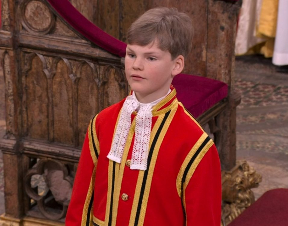 Coronation2023's tweet photo. The #Coronation service begins with Samuel Strachan welcoming King Charles to Westminster Abbey with the words ''Your Majesty, as children of the kingdom of God we welcome you in  the name of the King of kings.'' https://t.co/4DVC3KXtAM