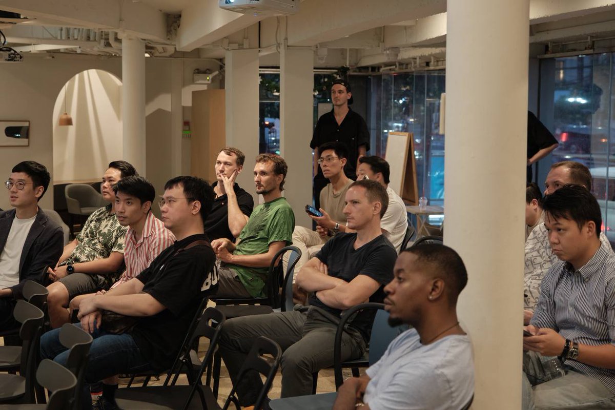 TONSSEA's tweet photo. And some pictures from our meeting!📸

A fun-filled evening of learning and making new connections.
One more time thank you everyone and see you soon!🚀

#TON #web3 #crypto @ton_blockchain https://t.co/rhLzJ6tccK