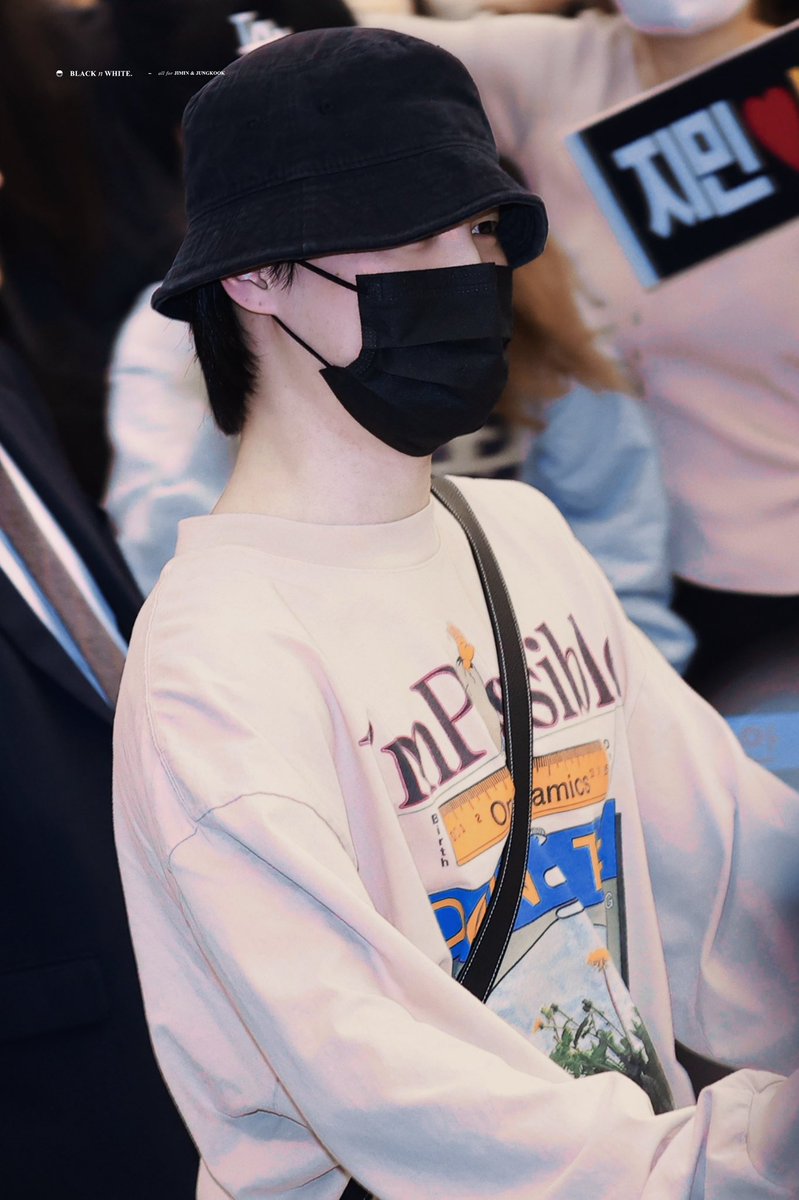 blacknwhite_km's tweet photo. 230506 ICN HD

#지민 #JIMIN #방탄소년단 #BTS @BTS_twt https://t.co/I3WELkBCrg