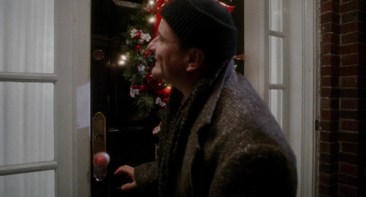HomeAloneFrames's tweet photo. Home Alone by John Hughes - frames 115741 to 115744 of 148019.
#homealone #homealoneframes https://t.co/PgqmXmBbJa
