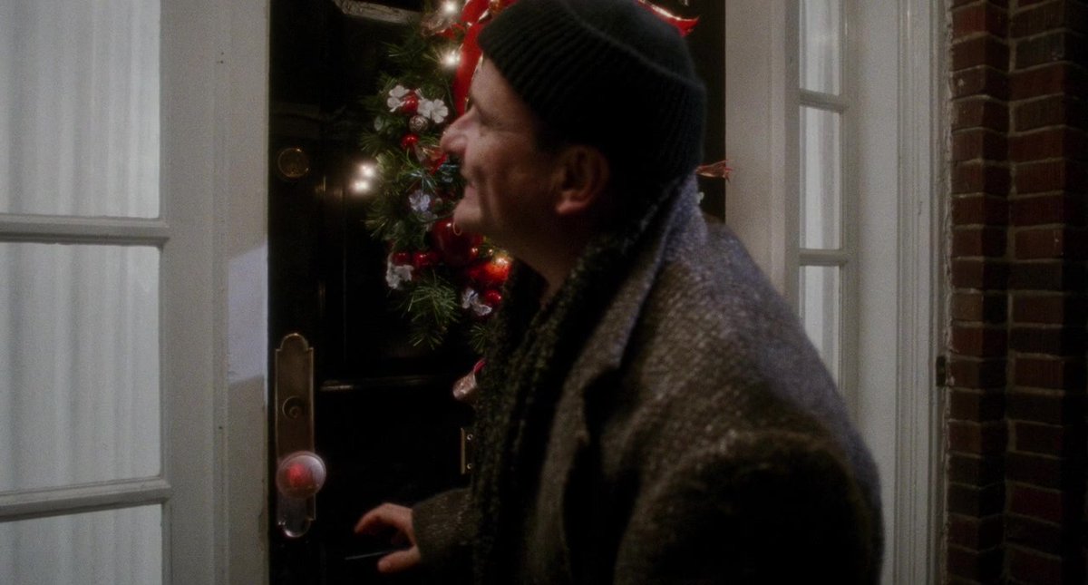 HomeAloneFrames's tweet photo. Home Alone by John Hughes - frames 115741 to 115744 of 148019.
#homealone #homealoneframes https://t.co/PgqmXmBbJa
