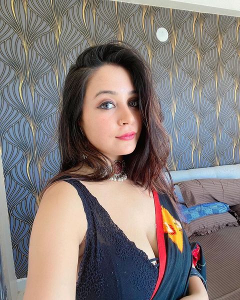FilmyHoot's tweet photo. #filmyhoot https://t.co/QDeQBr6Njc