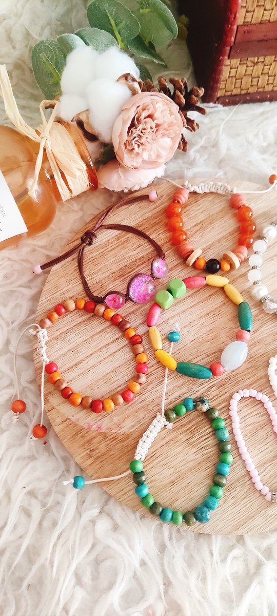 CrewSims's tweet image. They are all so perfect!! ❤️ I'm in love with them! 
etsy.com/shop/CHICAABOOM 
#bracelets #bracelettutorial #etsy #Presents #Beaded #smallbusiness #etsyseller #Magic #Witch #Witchcraft #love