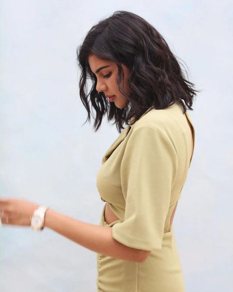FilmyHoot's tweet photo. #KalyaniPriyadarshan #filmyhoot https://t.co/HvXrgJWaAk
