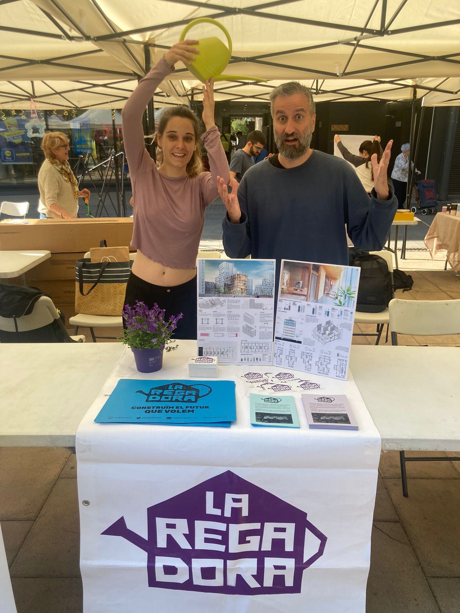 laregadorasccl's tweet photo. Us esperem avui de 10 a 14h a la Fira d'ESS de @BCN_SantAndreu, dins el marc de la Festa Major de Bon Pastor @fembonpastor (davant del Mercat).

Veniu a visitar-nos al nostre estand i a conèixer la Regadora i l'habitatge cooperatiu en cessió d'ús. 😊
#ESS #FMBonPastor #SantAndreu https://t.co/hdw1AAFqdk