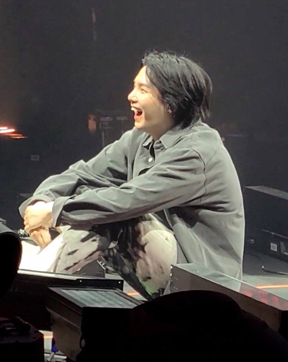 pm5_twt's tweet photo. 🖤😆🖤 https://t.co/rtKaeVGM8h