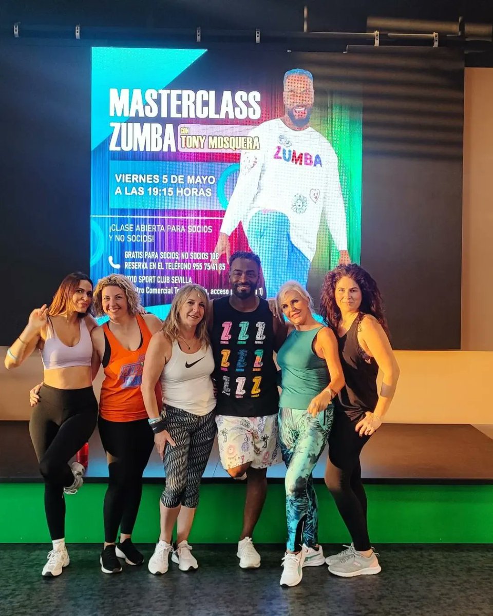 naninunoz's tweet photo. Así quiero despertar cada mañana...saboreando las dos horas de #Zumba, con ell@s. #MiProfe, #MisNiñas. Tarde APOTEÓSICA .💃💃💃😍😍😍#EnEstadoPuro🤣 https://t.co/dCBlGROIXs