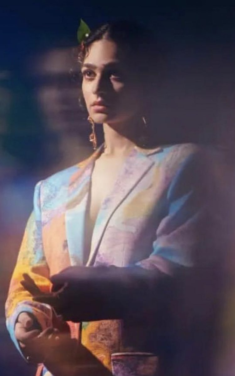 Kavya_Trehan's tweet photo. #throwback to a galactic shoot with #Philocaly ๐ช https://t.co/lhGWQHU2GE