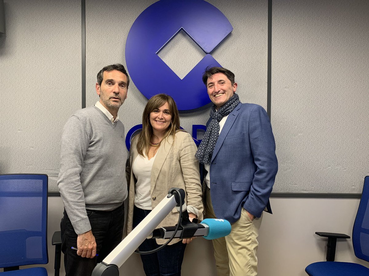 Jesús de Salvador (@jesusdesalvador) on Twitter photo Esta semana disfrutando en la @cope en la mejor radio @copevalencia 93.4 92.0 FM #LTCOPEValencia en la Tertulia nº 1 de Valencia con el NUMBER ONE <a href="/VicenteOrdaz/">Vicente Ordaz</a> con <a href="/AmpaCervantes/">Amparo Cervantes</a> de <a href="/aletreo/">ALETREO</a> y <a href="/_PabloSalazar/">Pablo Salazar</a> de <a href="/lasprovincias/">LAS PROVINCIAS</a> Esta semana disfrutando en la @cope en la mejor radio @copevalencia 93.4 92.0 FM #LTCOPEValencia en la Tertulia nº 1 de Valencia con el NUMBER ONE <a href="/VicenteOrdaz/">Vicente Ordaz</a> con <a href="/AmpaCervantes/">Amparo Cervantes</a> de <a href="/aletreo/">ALETREO</a> y <a href="/_PabloSalazar/">Pablo Salazar</a> de <a href="/lasprovincias/">LAS PROVINCIAS</a>