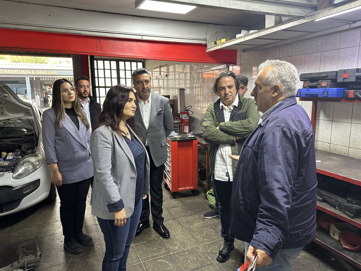SEVDAERDAN's tweet photo. Güne, Urla’da sanayi esnafımızla kahvaltı yapıp esnaflarımızı ziyaret ederek başkadık. Sorunları değil bolluğu, bereketi konuşacağımız günlere az kaldı. 

İktidarımızda herkesin yüzü gülecek.. 
#Haydi #SanaSöz #Seçim2023 https://t.co/cbpg3aVRgP